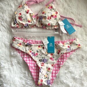 NWT Cupshe floral reversible bikini size small in top and bottom